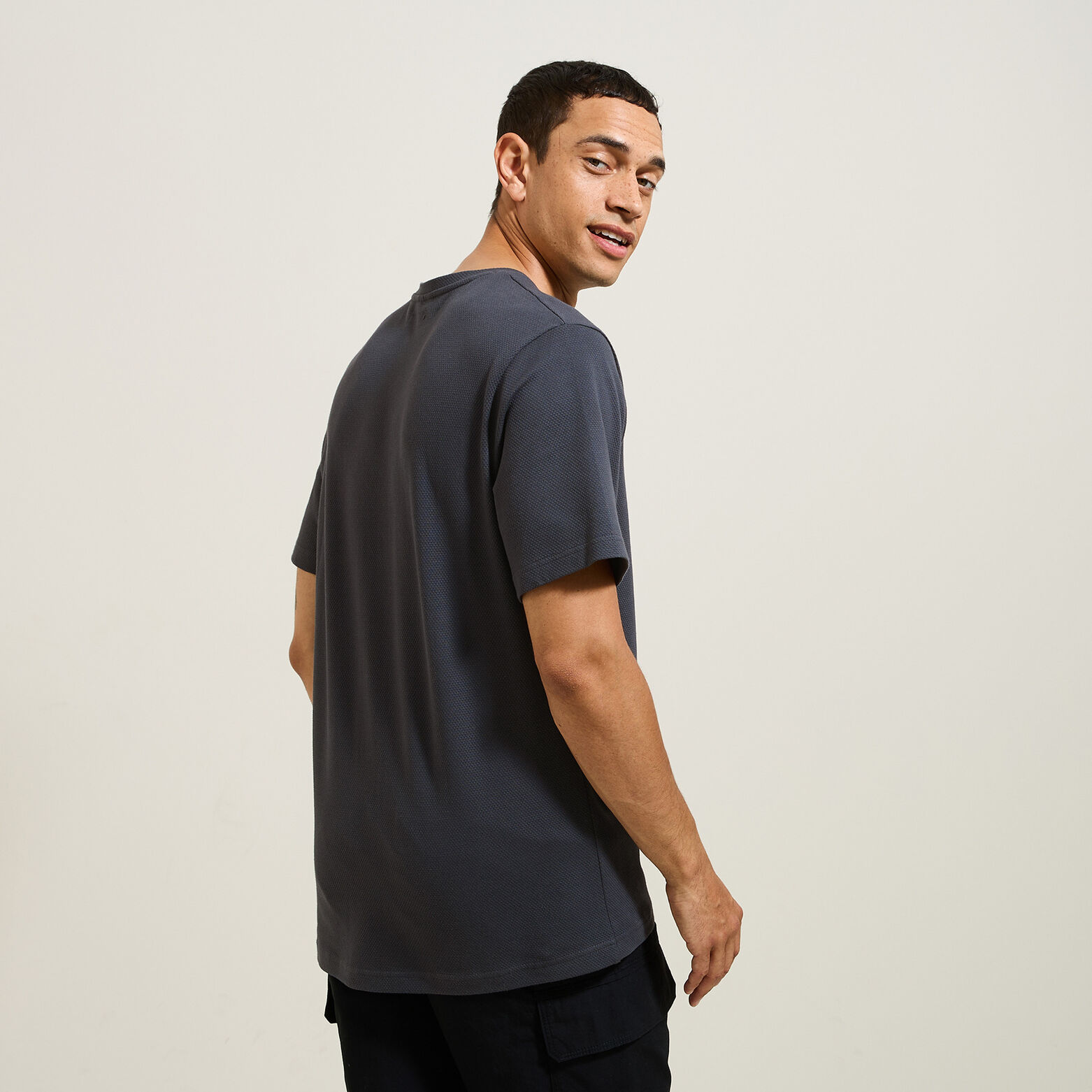 Tee shirt mati&egrave;re fantaisie