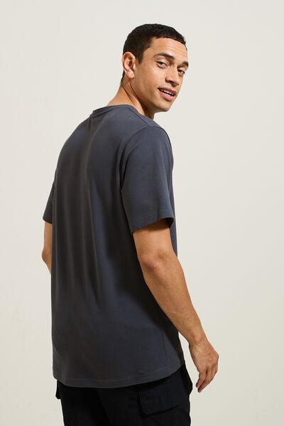 Tee shirt mati&egrave;re fantaisie