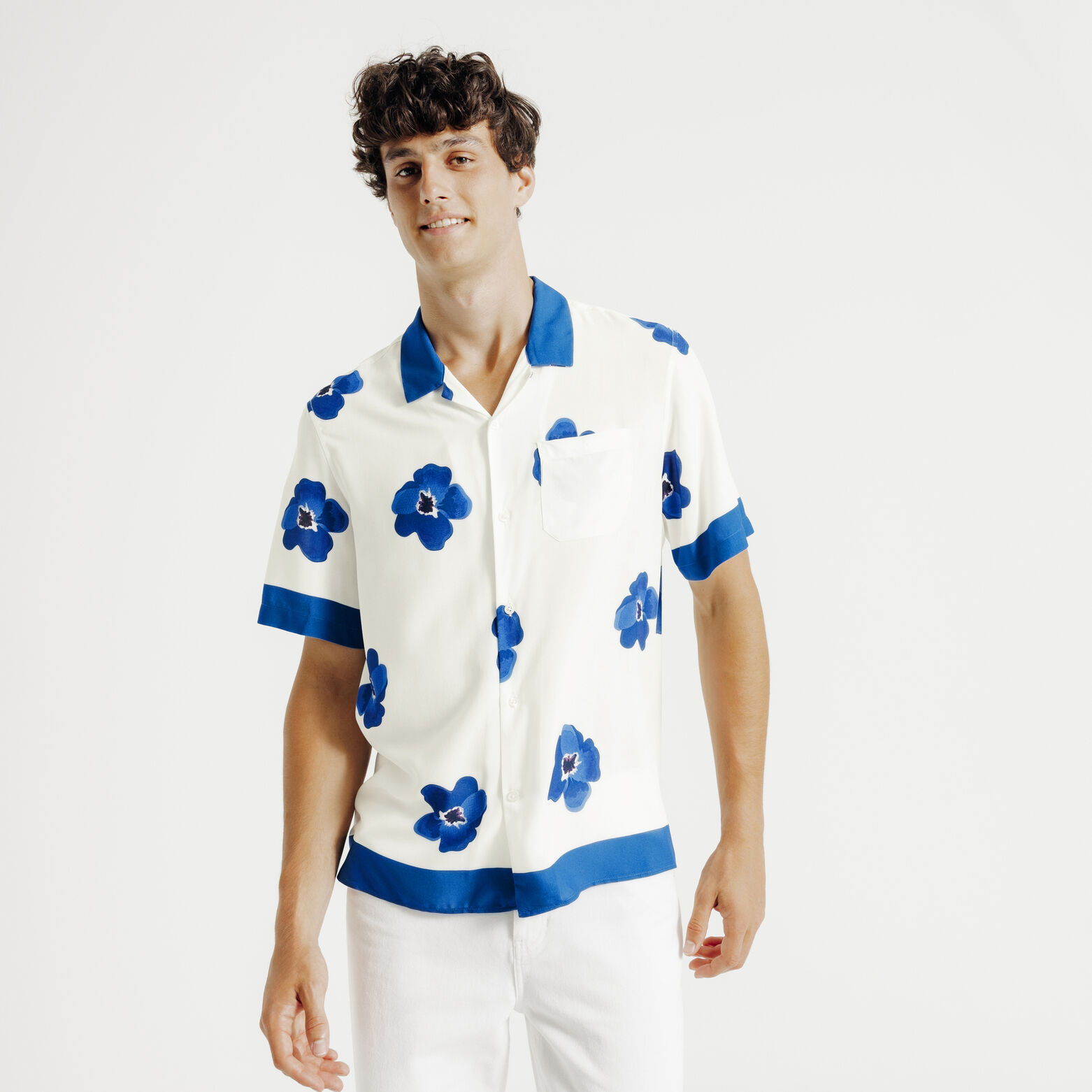 Chemisette en viscose col requin motif hawa&iuml;en