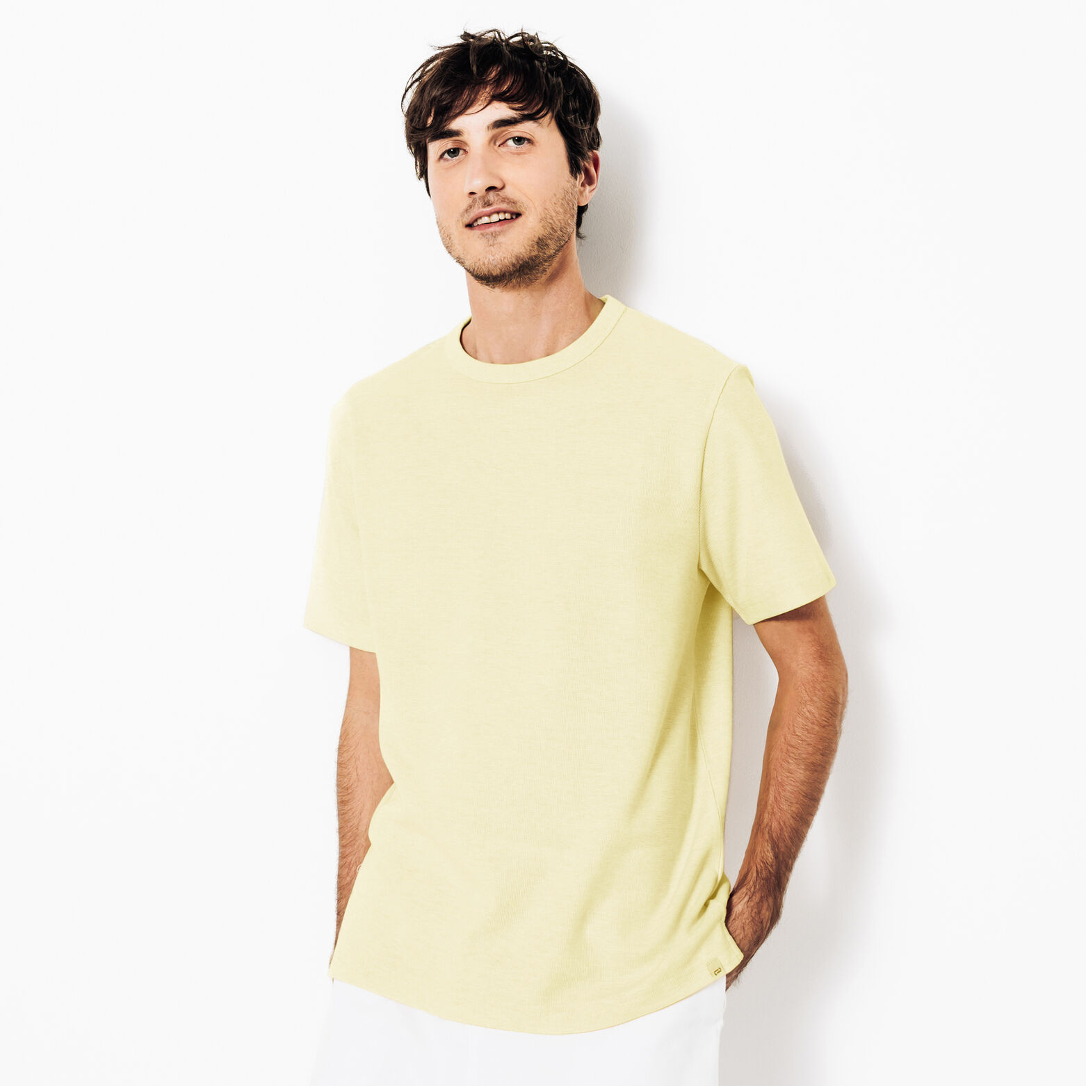 Tee shirt mati&egrave;re gaufr&eacute;e