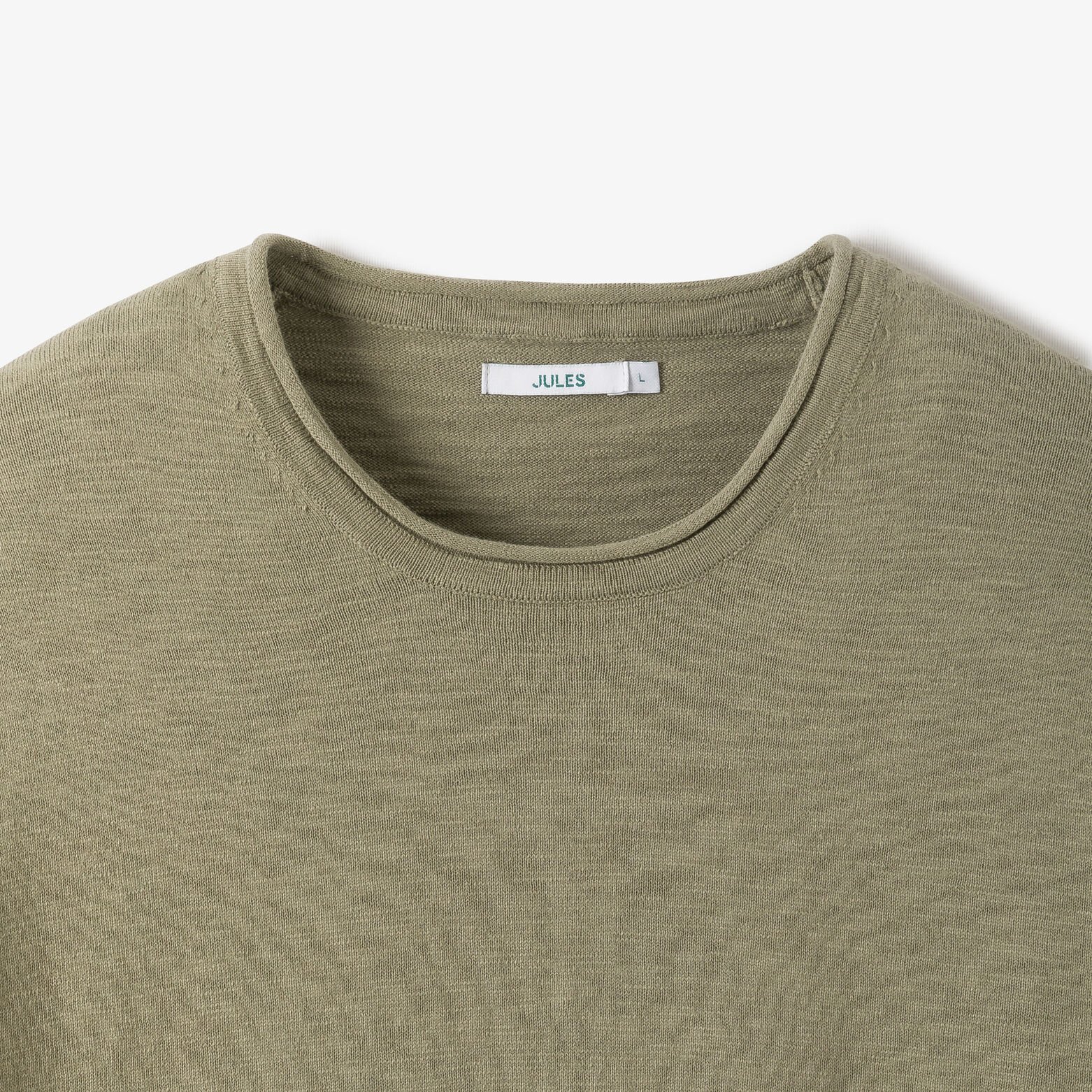 Pull col rond finition roulott&eacute;e