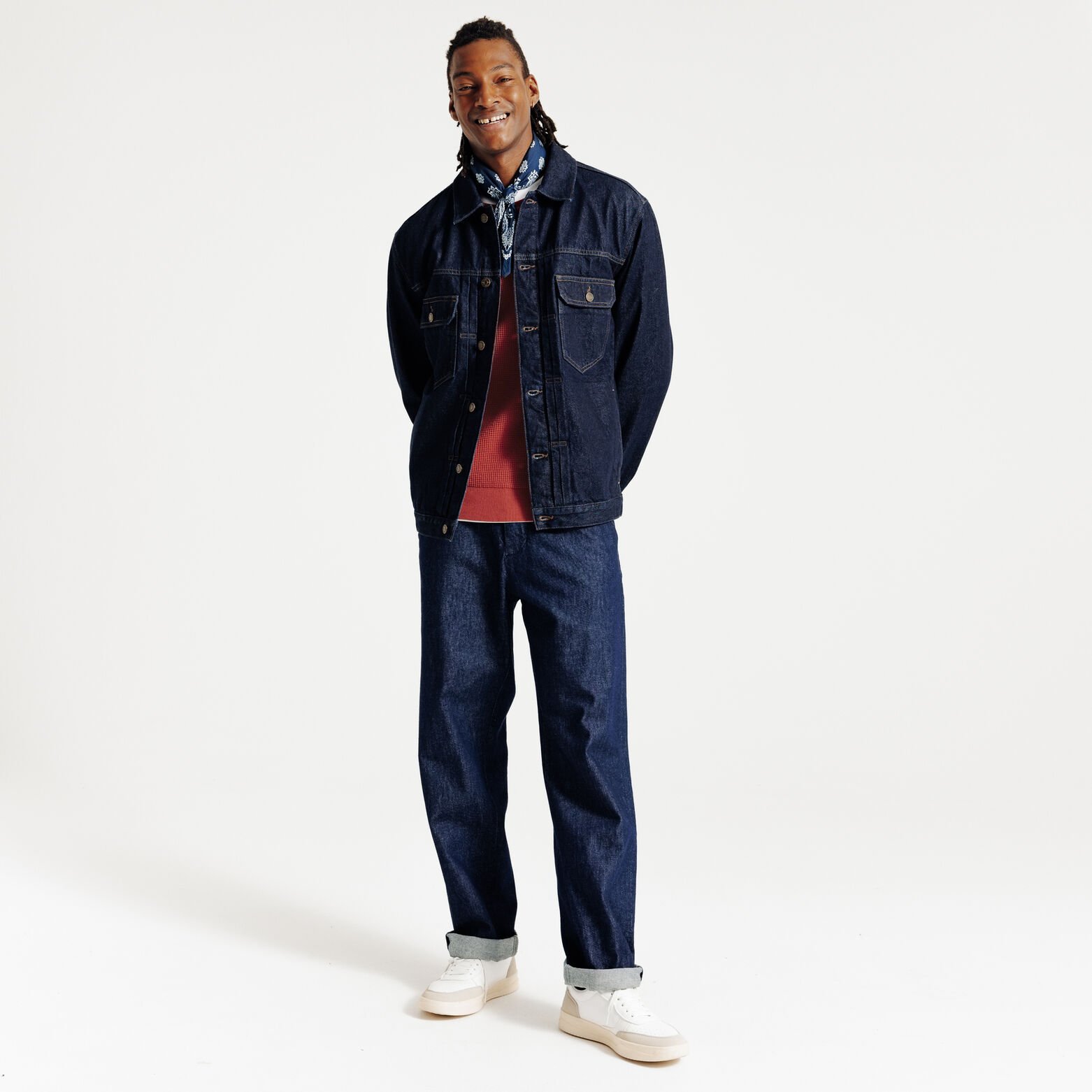 Pull col rond jeux de points fantaisie