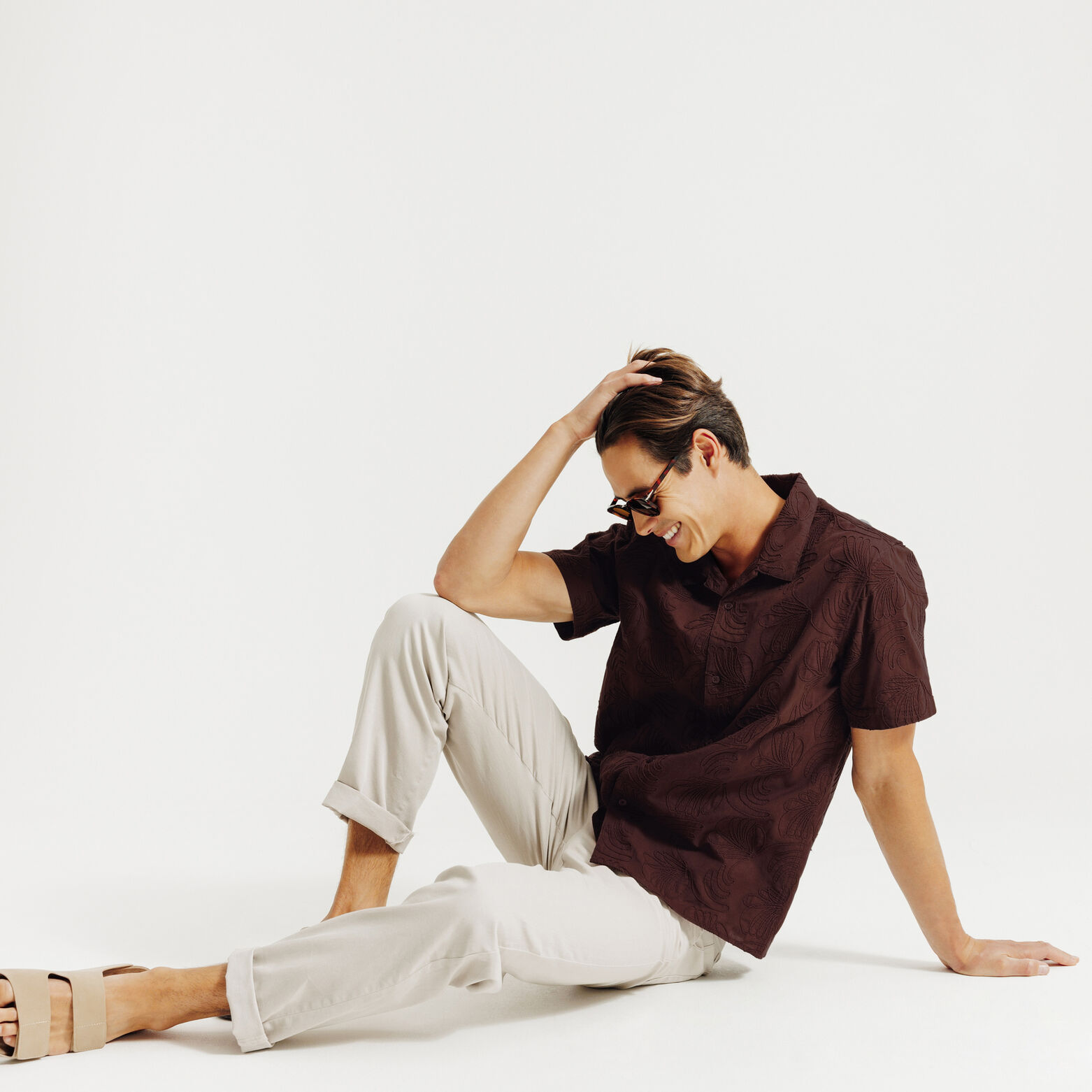 hemdje in geborduurd katoen