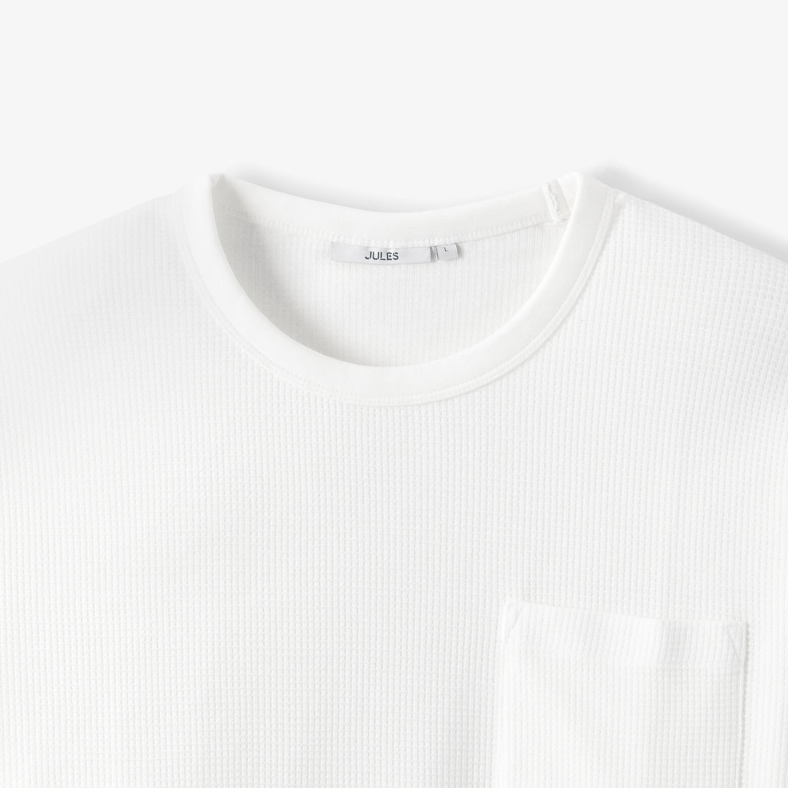 Tee shirt mati&egrave;re gaufr&eacute;e