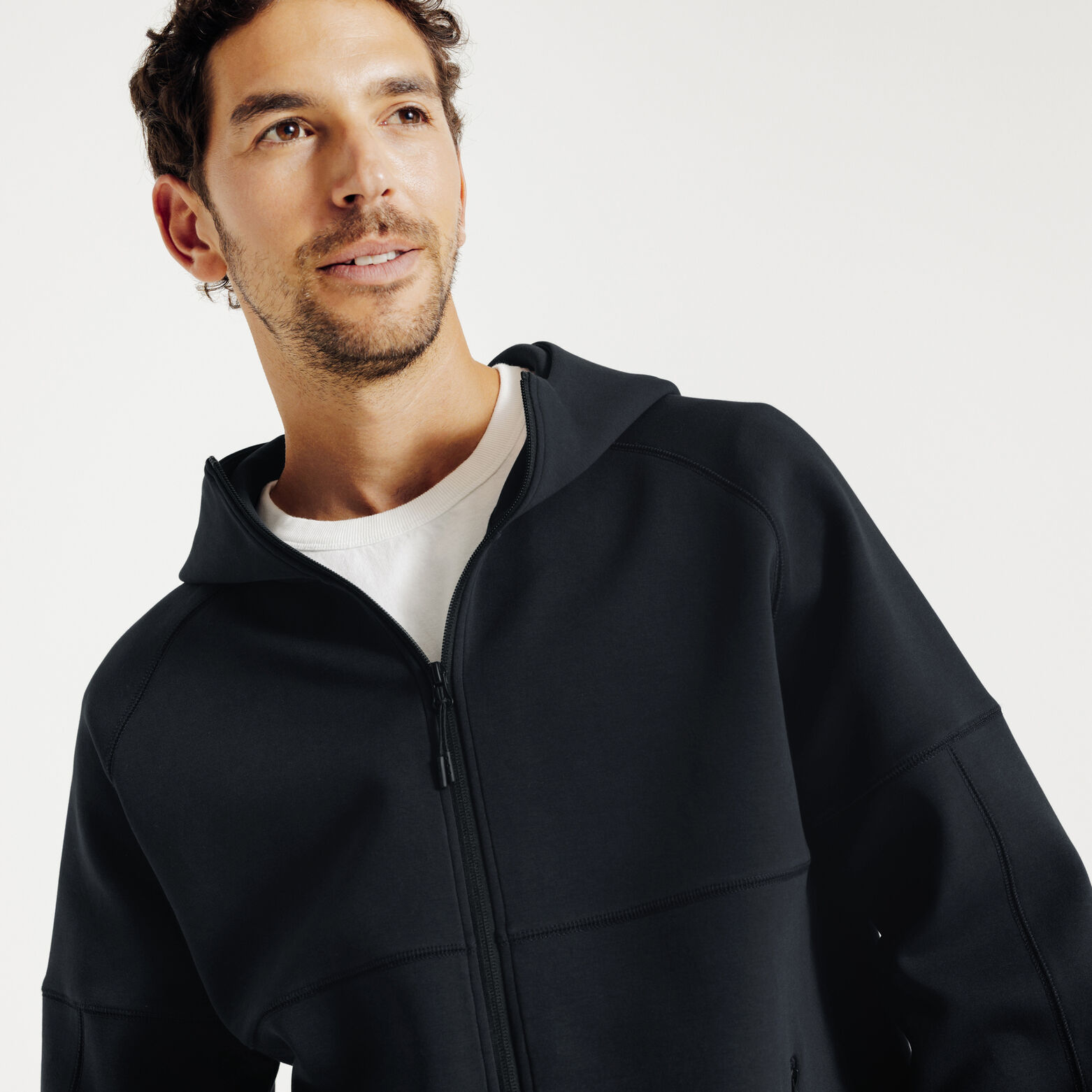 Veste capuche zipp&eacute;e