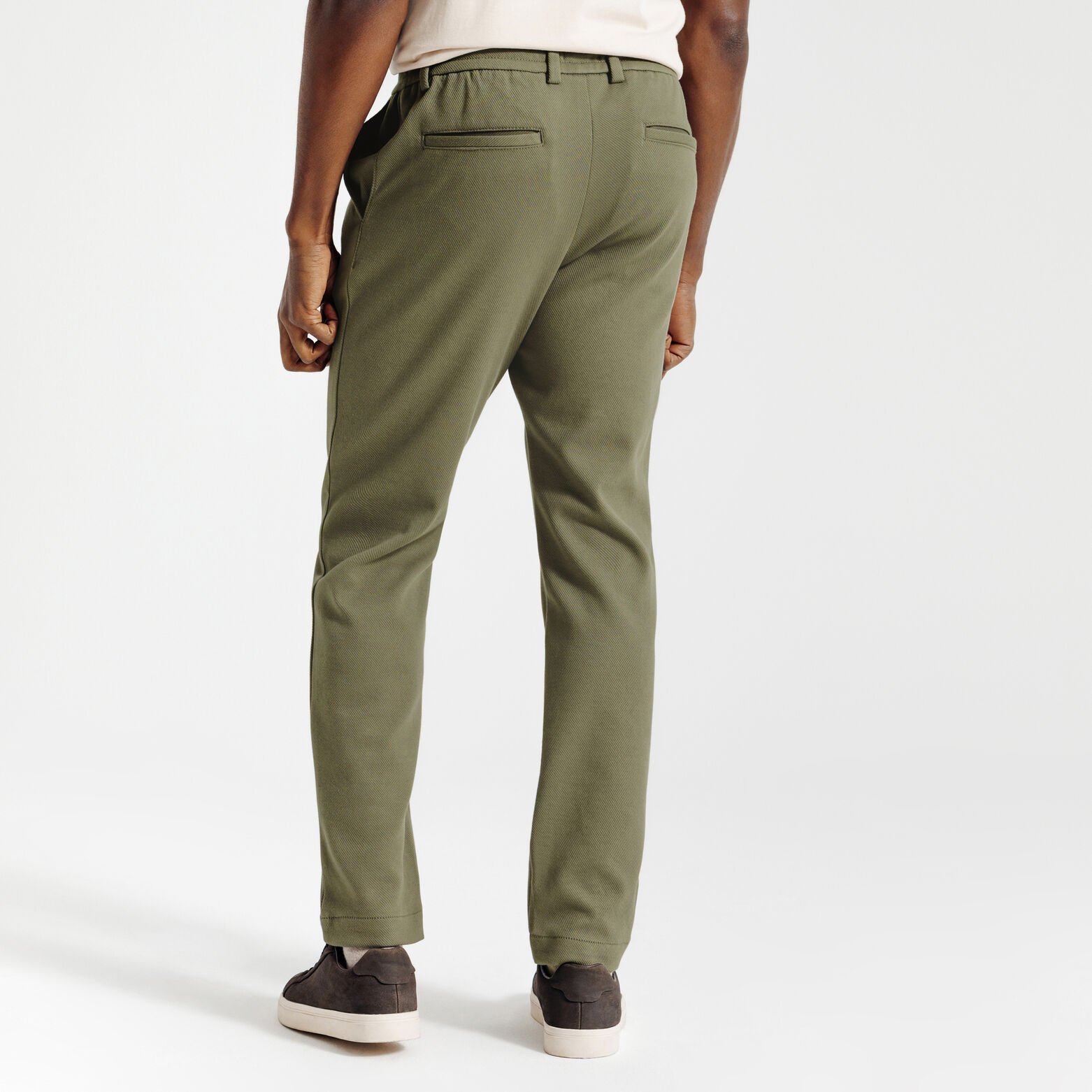 Pantalon chino tapered maille
