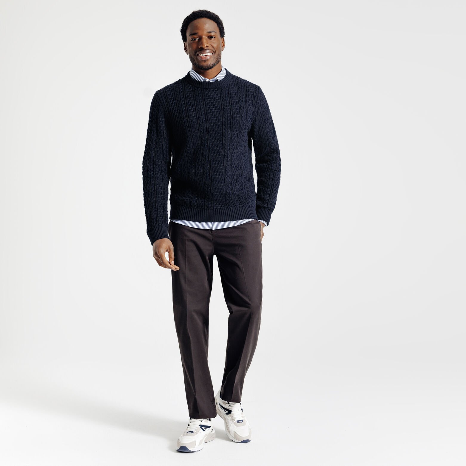 Pull col rond torsad&eacute;