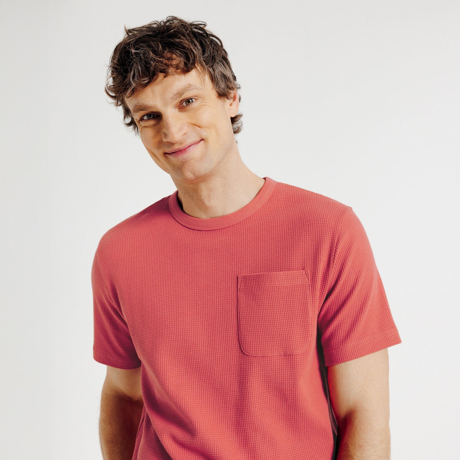 Tee shirt mati&egrave;re gaufr&eacute;e