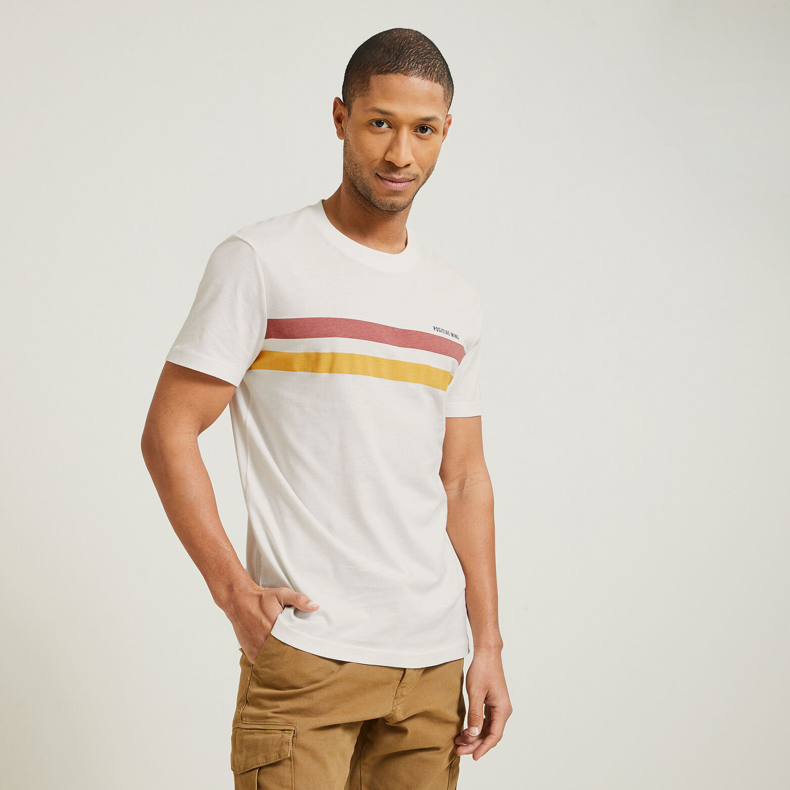 Tee shirt ray&eacute; print&eacute;