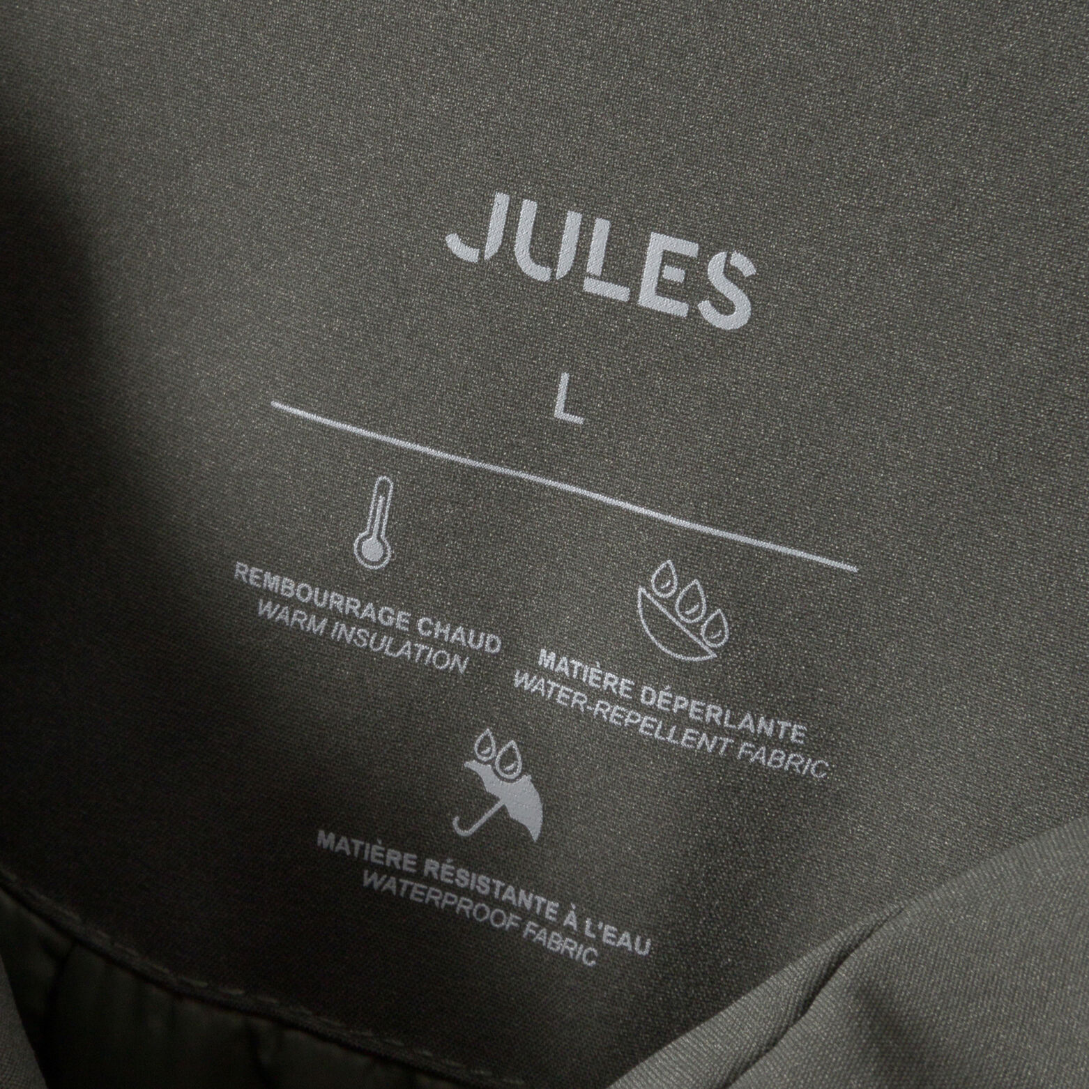 Blouson &agrave; capuche